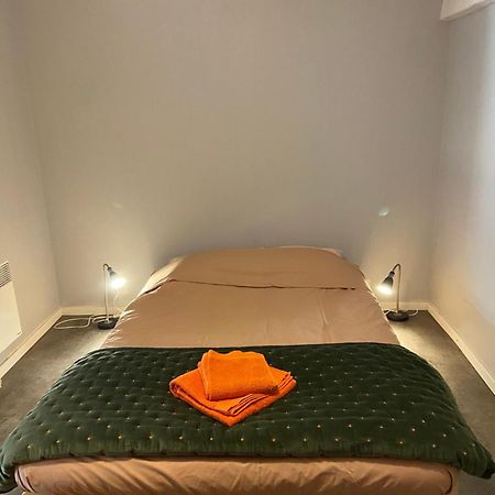 Appartement 3 Pieces Rdc Plein Centre Ville Marciac Exterior foto